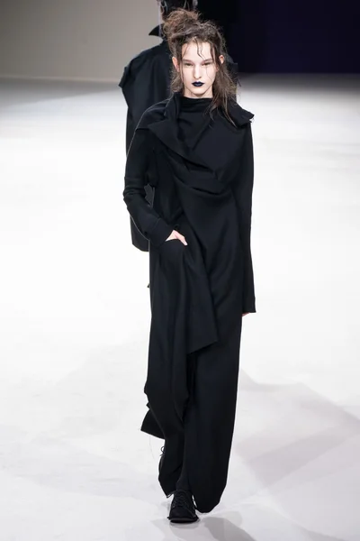 Look 8